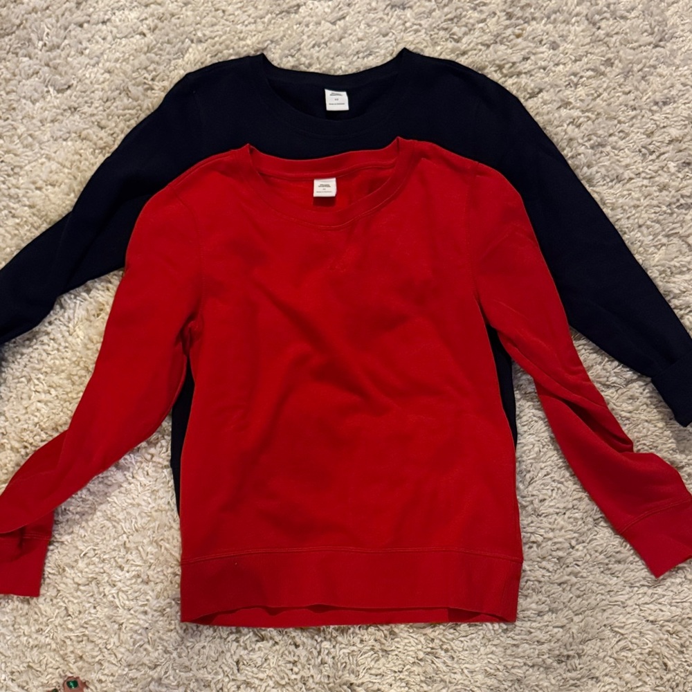 Amazon Essentials Navy and Red Comfy Crewneck Sweaters 🎅